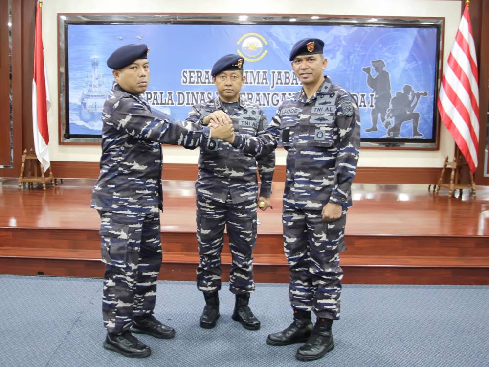 Qora porno video onlayn